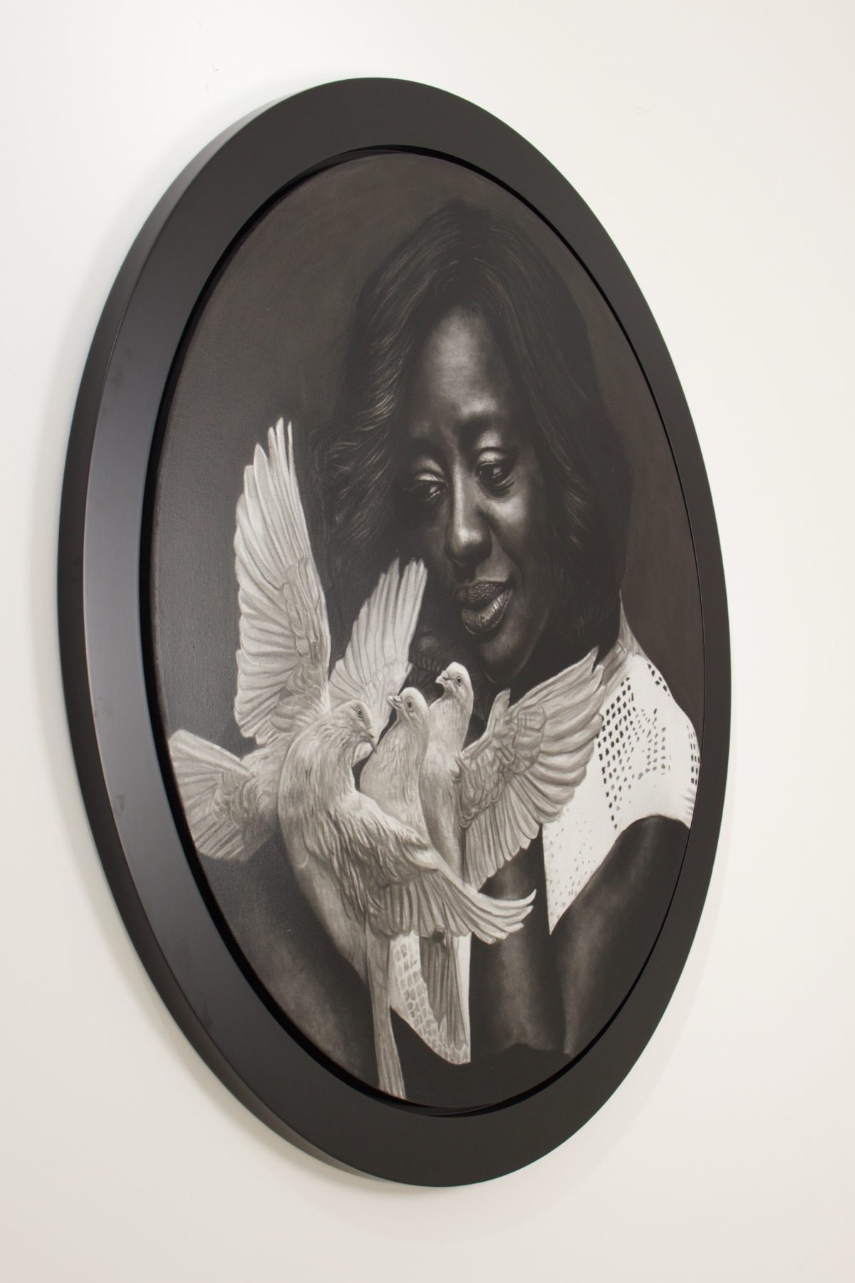 Viola and the birds by Ritchelly Oliveira, view 3